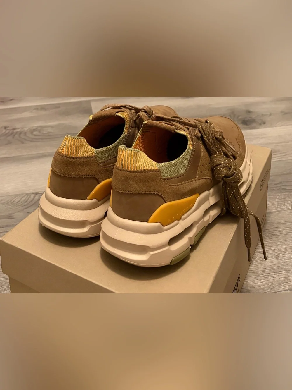 Clarks Men’s Tan/Brown Suede Casual Sneakers with Yellow Highlights